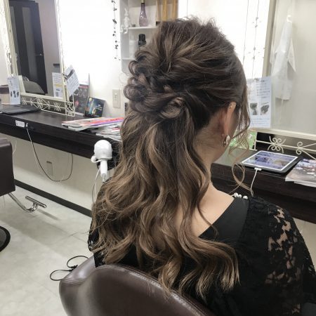 ハーフアップで可愛い♡お呼ばれヘアー